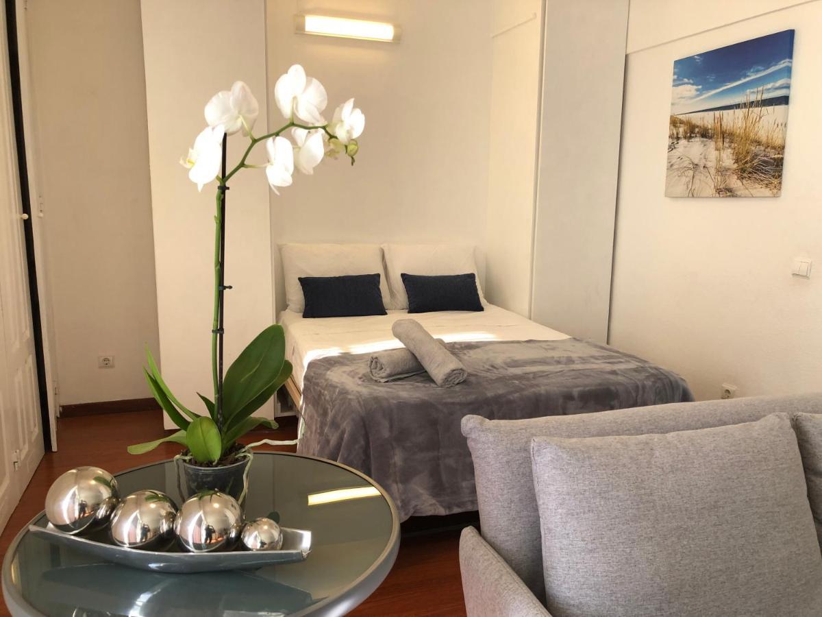 Beach Studio Apartment Фуншал Екстериор снимка