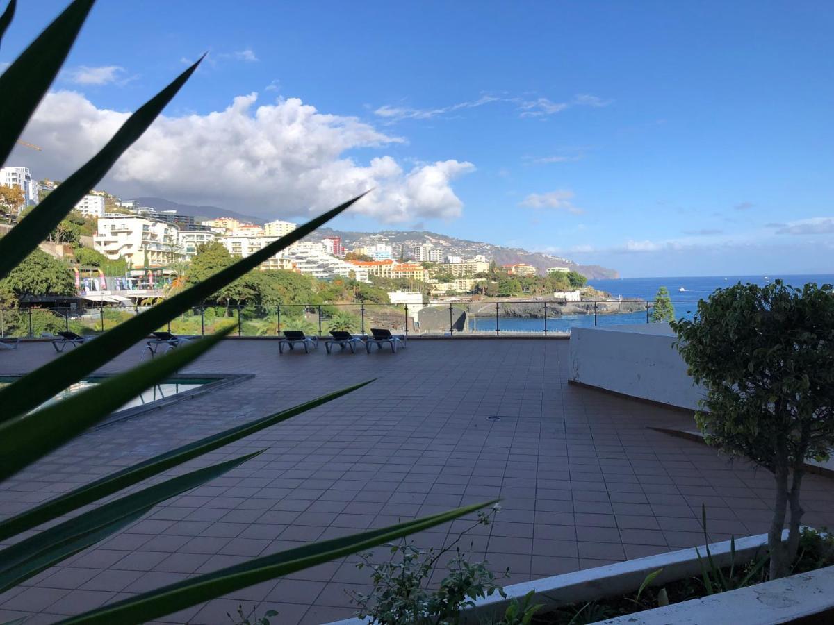 Beach Studio Apartment Фуншал Екстериор снимка